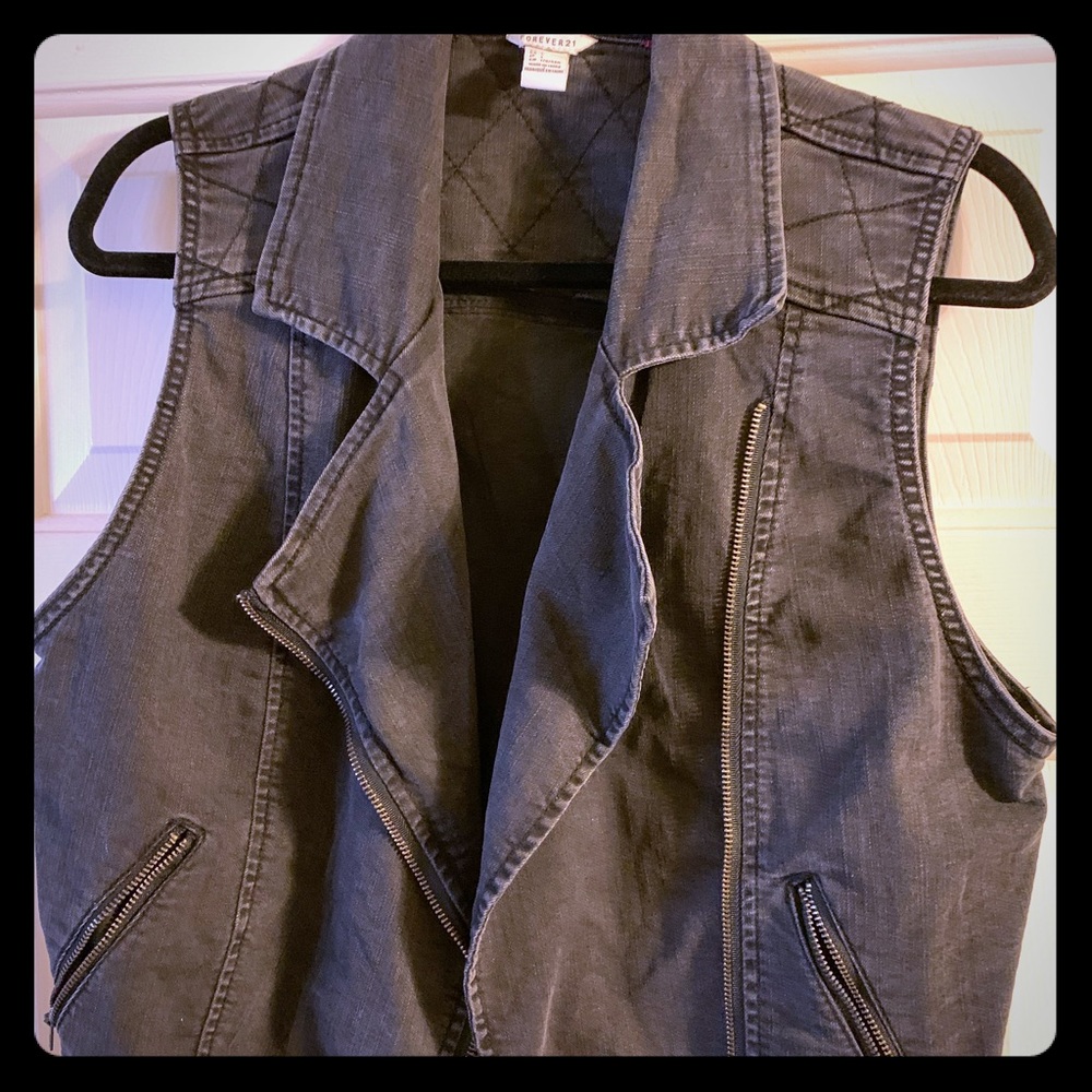 Cute Moro vest